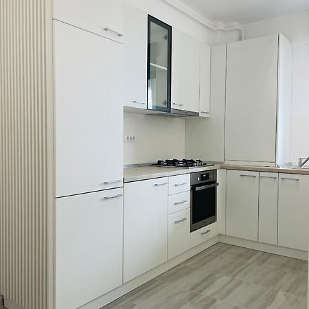 Q Royal Apartment - Palas Center Iasi Exteriér fotografie